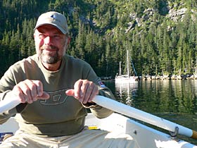 Henrik giver en tur rundt i Taz Basin.