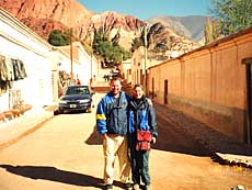Henrik & Lene foran de smukke bjerge