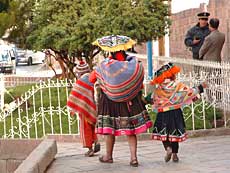 Indianernes typiske hovedbeklædning i Cusco