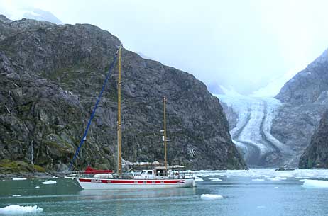 DANA foran gletscheren i Alacaluf